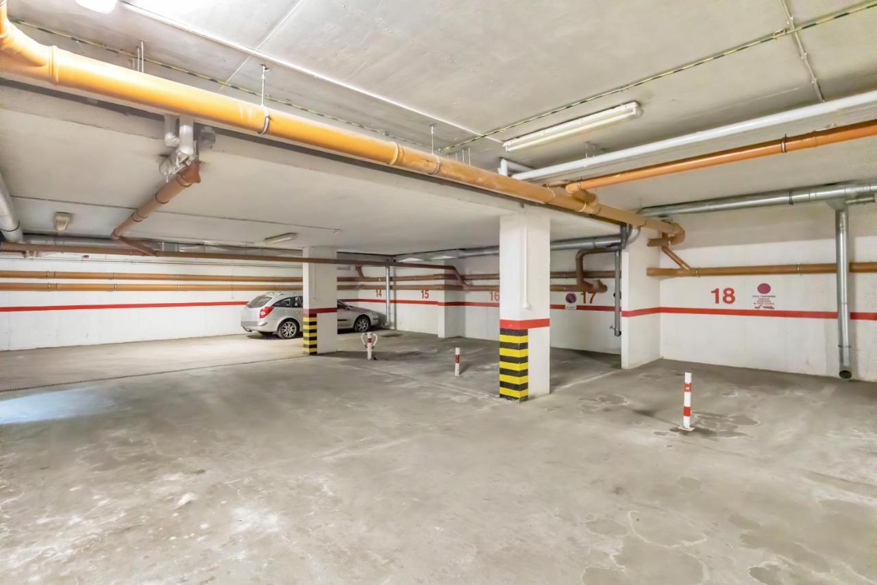 شقة Apartament Na Deptaku Z Parkingiem I Klimatyzacja By Renters مينززدرويه المظهر الخارجي الصورة