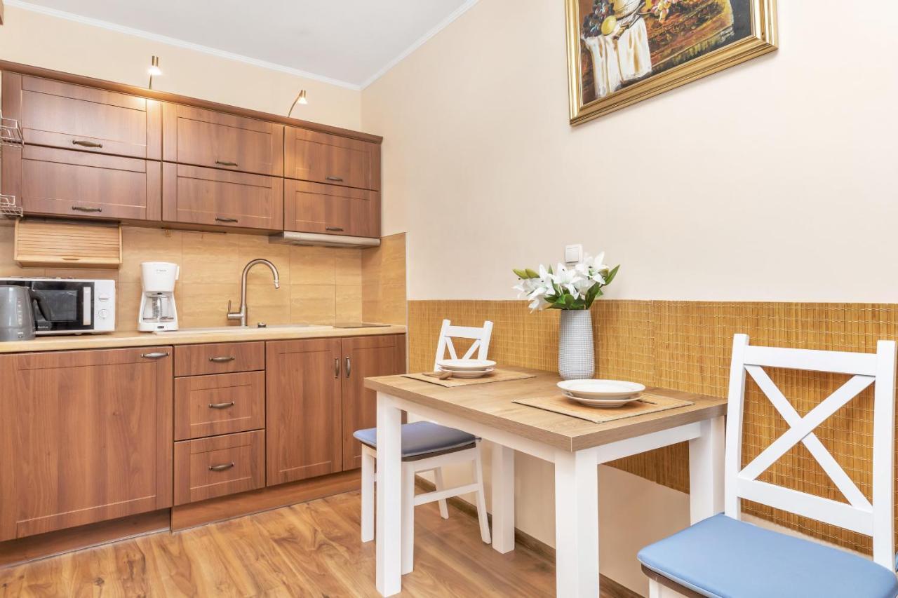 شقة Apartament Na Deptaku Z Parkingiem I Klimatyzacja By Renters مينززدرويه المظهر الخارجي الصورة